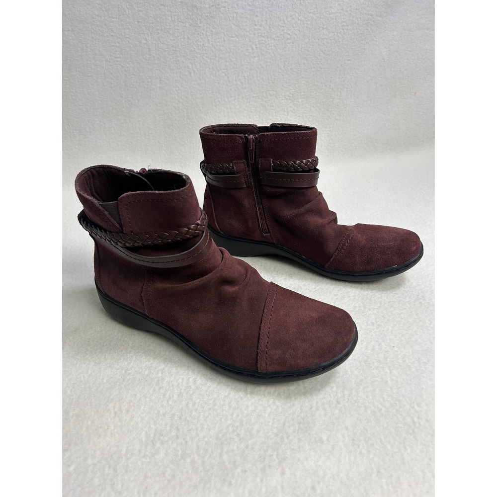 Boho Casual Clarks Womens 8.5 Burgundy Suede Braided Ankle Bootie